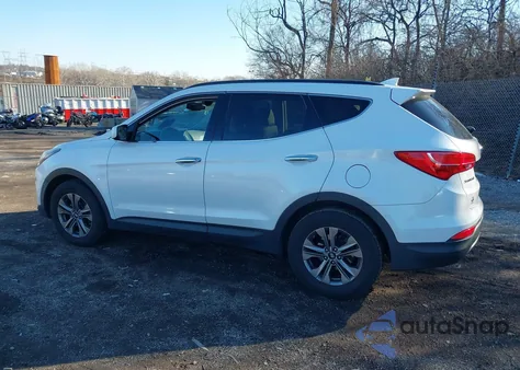 2016 Hyundai Santa Fe Sport 2.4L z USA, uszkodzony, nr VIN 5XYZUDLB4GG343740